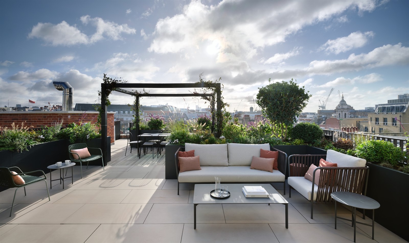 Landscaped roof terrace at Hanover Place